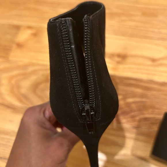 Aldo Black Suede Heels 👠 - Picture 2 of 8